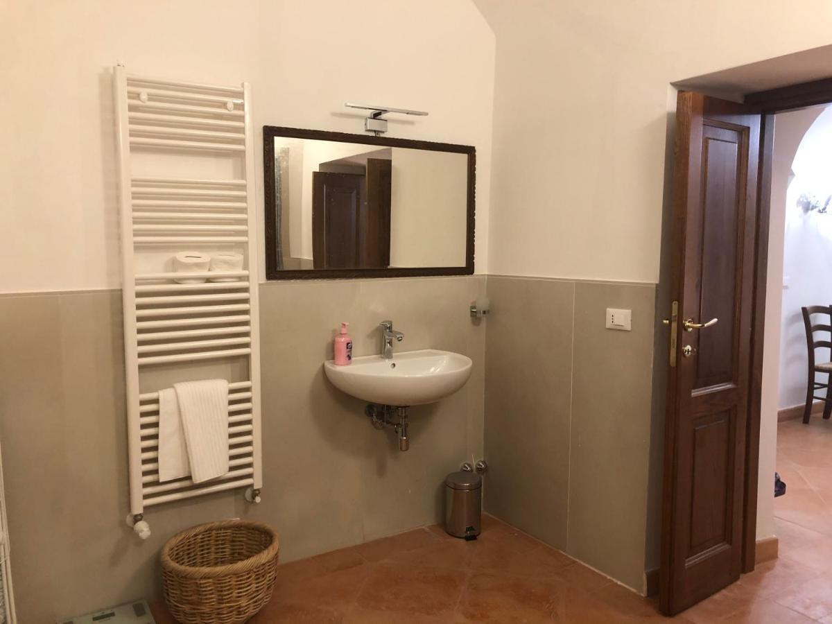 Ferienwohnung Visione Via Peltuino 19 Prata d'Ansidonia Exterior foto